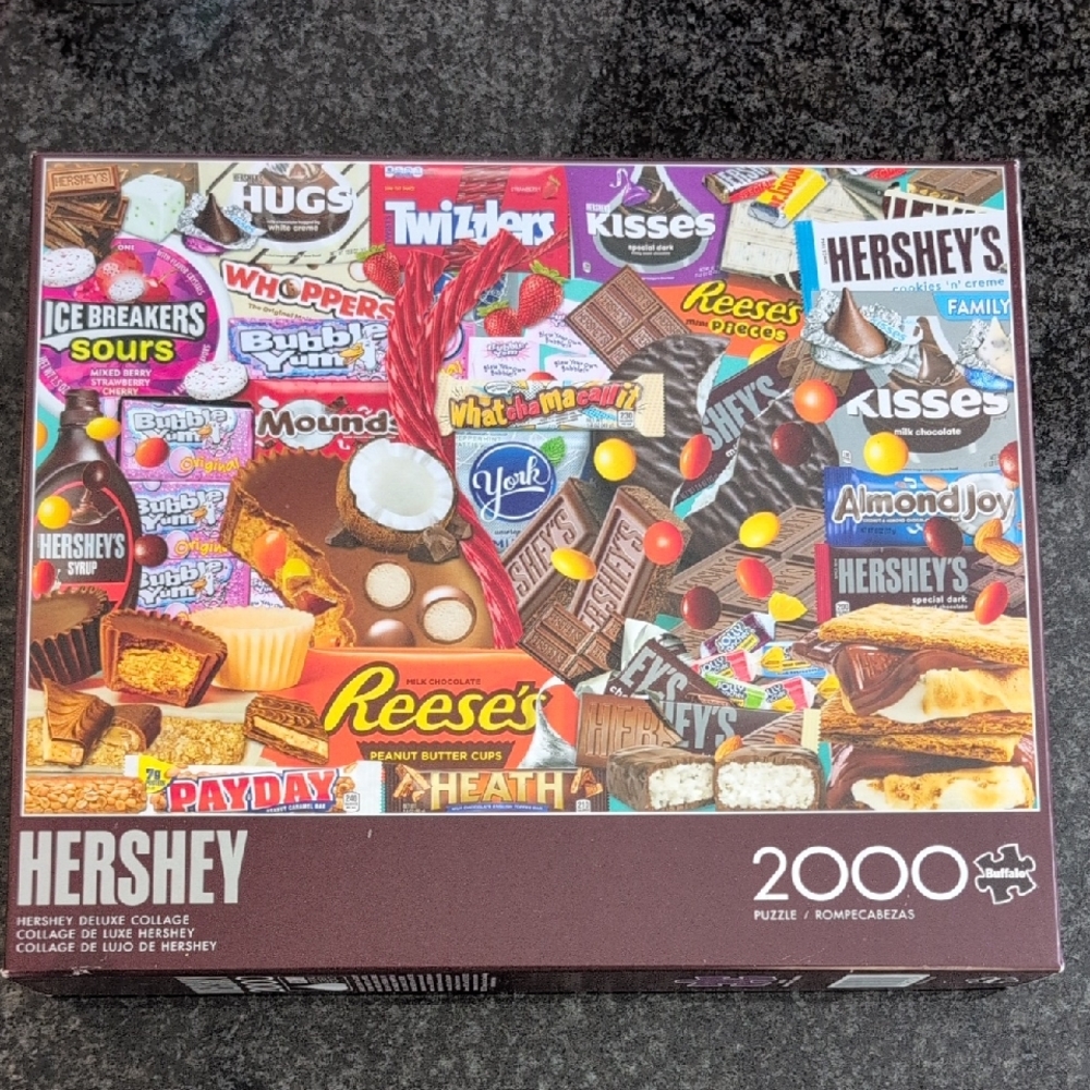 Hershey's Chocolate Lovers Puzzle - 2000 Pieces